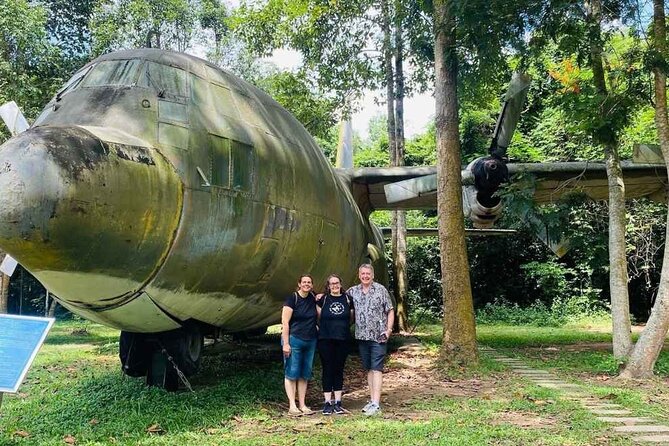 1-Day Cai Rang Floating Market-Biking & Cu Chi Tunnel Trip - Entering the Ben Dinh Cu Chi Tunnels