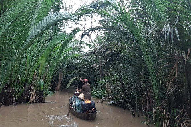 1-Day Explore Non-Touristy Side Of Mekong Delta- Group 10 Max - Crossing the Mekong on the Hoa Dinh boat