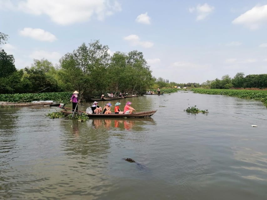 1-Day Less Touristy Mekong River (Cai Be-Vinh Long) trip - Cocoa trees and chocolate at Kimmy