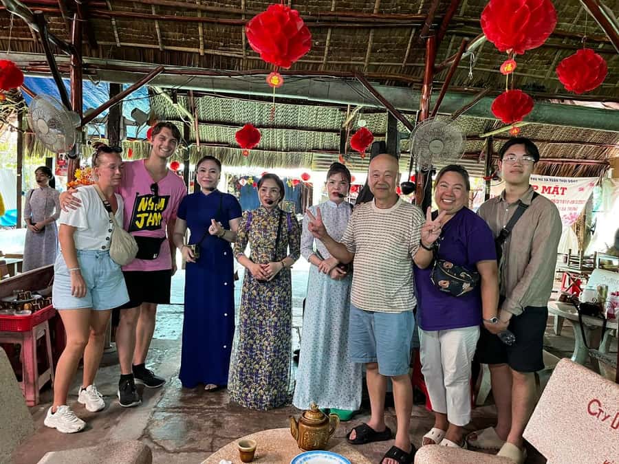 1 Day Mekong Tour: Cai Rang Floating Market & MyTho-Ben Tre - Lunch, hammocks, and a little breathing room