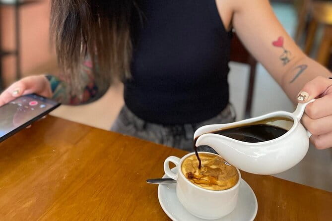 1 hour Egg Coffee Cooking Class with Snack and Local Instructor - Why the one-hour length works