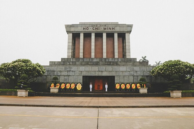 10 Day Tour in Vietnam from Ho Chi Minh to Hanoi - A fast route from Saigon to the capital