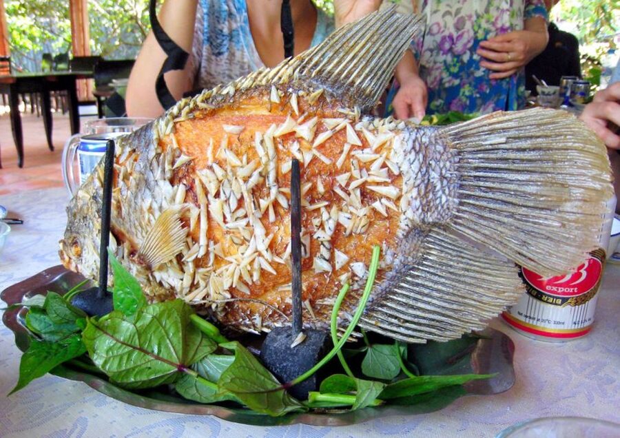 2-Day Mekong Delta Luxury Group Tour from Ho Chi Minh City - Cai Rang Floating Market at 7:00 AM