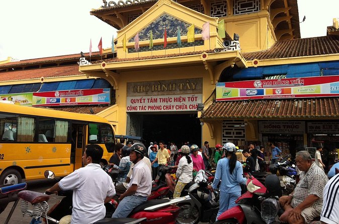 Afternoon Half-Day Introduction to Saigon Tour - The Jade Emperor Pagoda closes the route