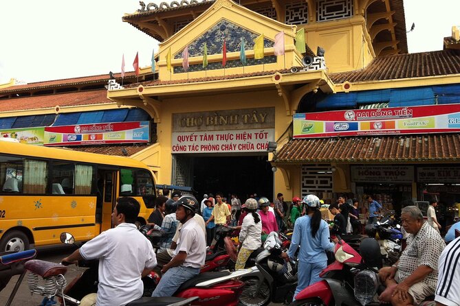 Afternoon Half-Day Introduction to Saigon Tour - What the guide and transport add
