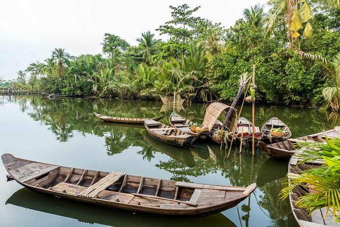 Amazing Vietnam, Cambodia and Thailand 16 Days - Halong Bay rewards the early start