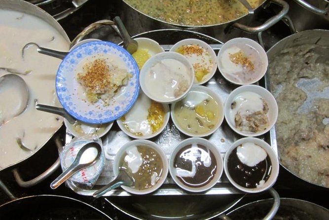 Award-winning Saigon Food Tour with GirlPower Drivers | KissTour - Hồ Thị Kỷ Flower Market after dark