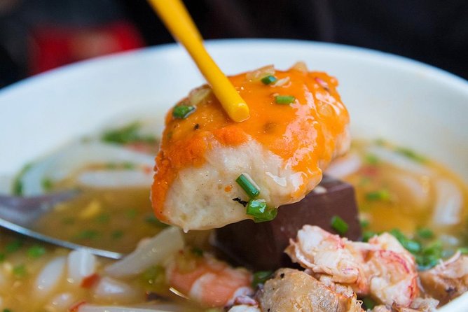 Award-winning Saigon Food Tour with GirlPower Drivers | KissTour - Starting with Saigon’s real evening food scene