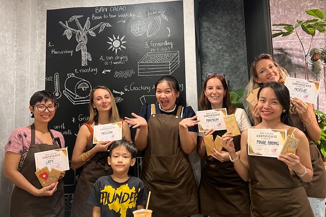 Bean to bar Chocolate Workshop in Ho Chi Minh City - Starting with the Fresh Cacao Pod