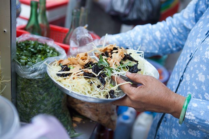 Big Eats & Small Seats - What the guides add to the ride