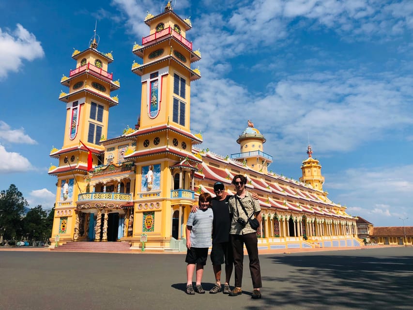 Black Virgin Moutain, Cu chi tunnels & Cao dai temple 1 day - Lunch before the underground city