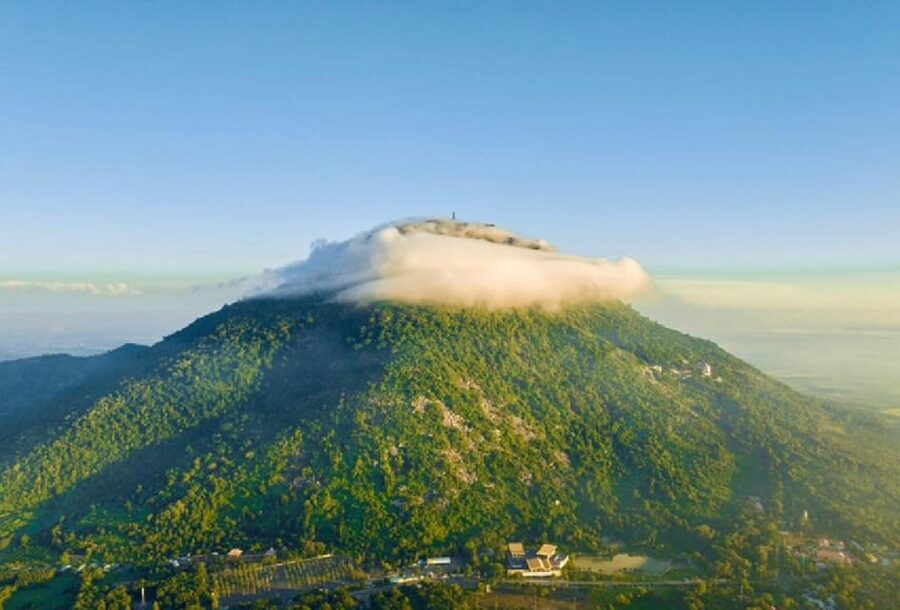 Black Virgin Moutain, Cu chi tunnels & Cao dai temple 1 day - Crawling through the Cu Chi tunnels