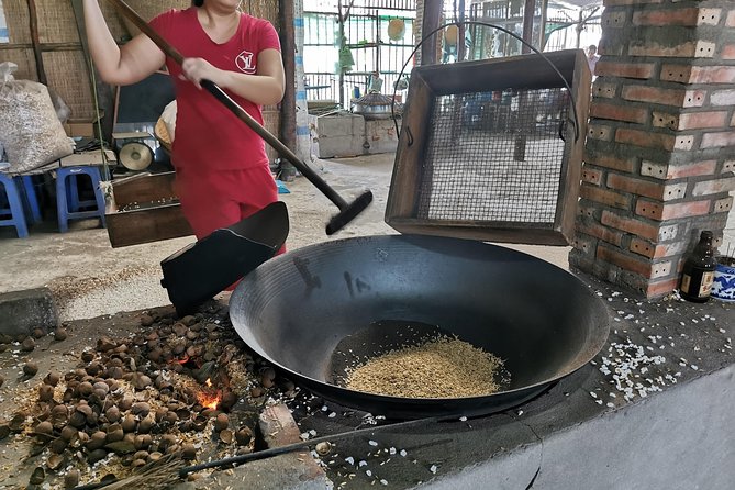 Cai Be Village - One-Day Mekong Delta Adventure - The 30-minute sampan ride through narrow channels