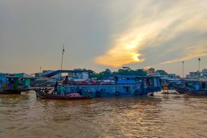 Cai Rang Floating Market Tour -Amazing Can Tho - Why the early start matters at Cai Rang