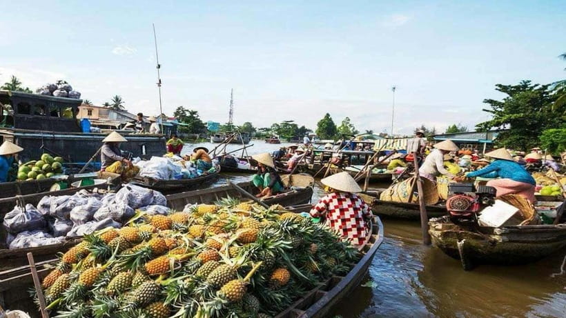 Can Tho: Cai Rang Floating Market and Canals - Breakfast served directly from the river