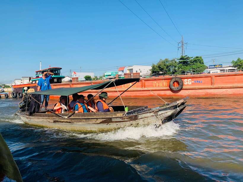 Can Tho: Cai Rang Floating Market and Canals - A traditional rice noodle factory in the canals