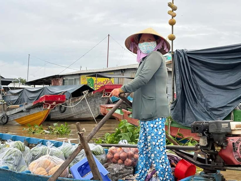 Can Tho: Floating Market, Cacao & Canals with French Guide - Seeing Cai Rang Floating Market before breakfast crowds