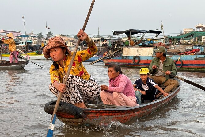Can Tho: Floating Market, Canals, Nature Reserve & Forest - Lung Ngoc Hoang and the long ride out of Can Tho