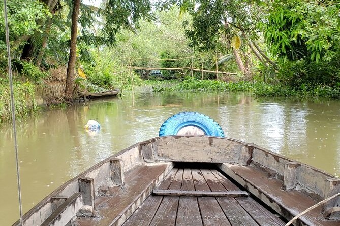 CAN THO: Floating Market & Mekong’s Legacy (About 6 Pax) - Bánh khọt over a clay stove