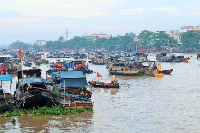 CAN THO: Floating Market & Mekong’s Legacy (About 6 Pax) - Hammocks, fruit, and tea beside the river