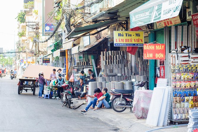 Chinatown Cyclo Journey Half-day Tour - Guide quality and the shape of the experience