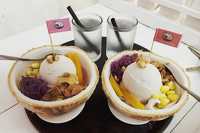 City explore combined with Food taste, Private tour on motorbike - Independence Palace and Vietnam’s wartime past