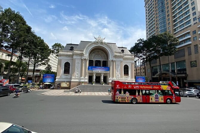 City Sightseeing Saigon Bus Tour - Why this bus works well in Ho Chi Minh City