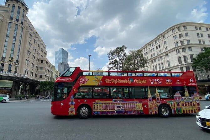 City Sightseeing Saigon Bus Tour - Red Route stops from Nguyen Hue to Ben Thanh