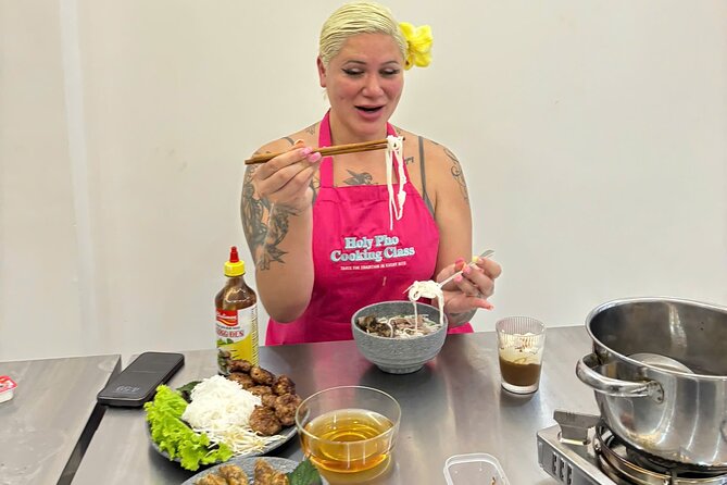 Cook 4 Local Vietnamese Dishes In Pink-themed Class & Market Tour - A cooking class that begins in the market