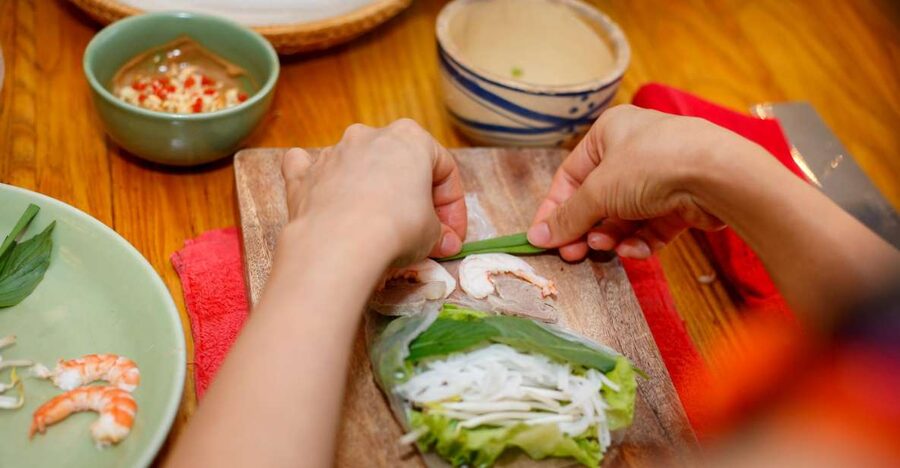 Cooking Class with Ben Thanh Market visit - Key points to know