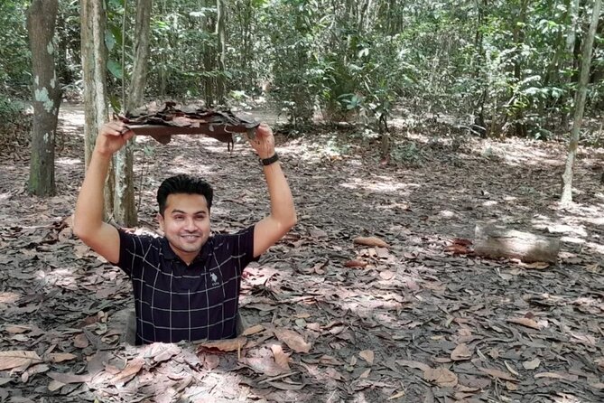 Crawl and Paddle Full day Cu Chi Tunnels and MeKong Delta - Honey tea and traditional music at the bee farm