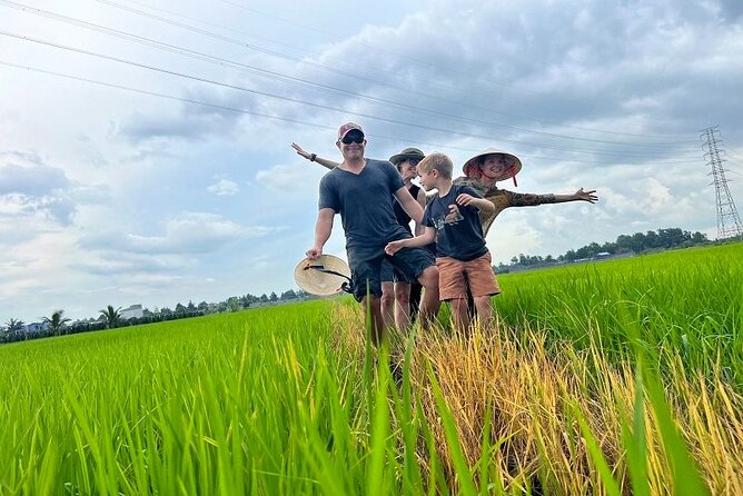 Cu chi Tunnel & Mekong Delta Full Day BBQ Lunch Lux Group 10 pax - BBQ lunch with a local cooking lesson