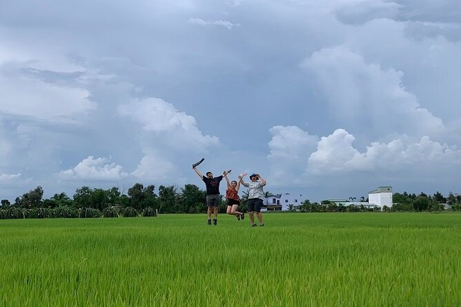 Cu chi Tunnel & Mekong Delta Full Day BBQ Lunch Lux Group 10 pax - How the guides shape the day