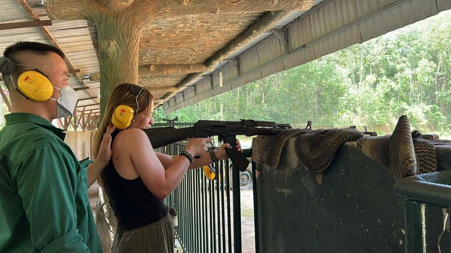 Cu Chi Tunnels & Mekong Delta Full-Day Tour from HCM City - Entering the Cu Chi Tunnels