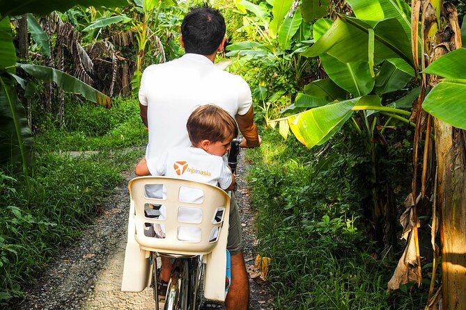 Cu Chi Tunnels & Mekong Delta: Private Full-Day Tour with Lunch - Silk and bamboo fiber at Cafe Trúc Xanh