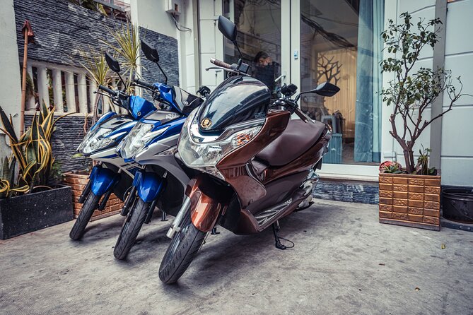 D1 Motors - Picking up your bike on Lương Hữu Khánh Street