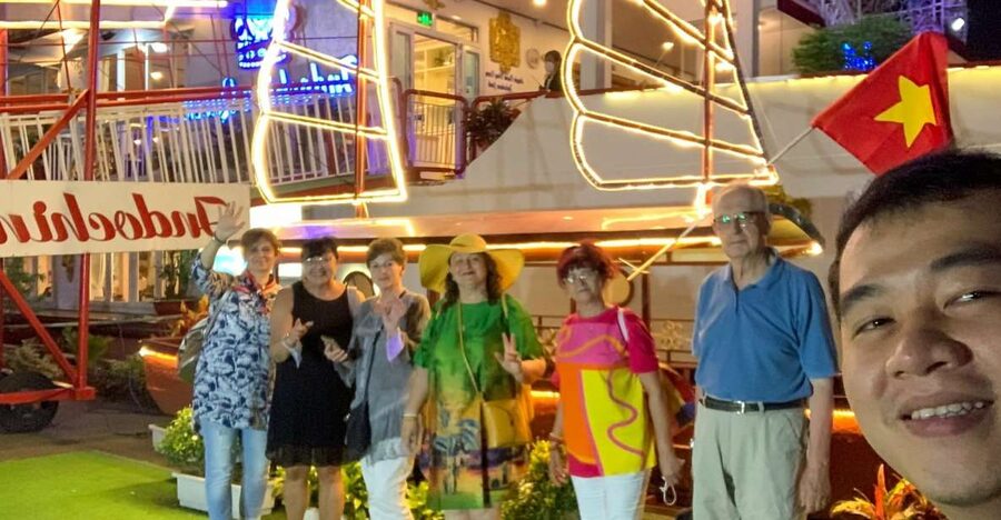 Deluxe Dining Cruise by DeluxeGroupTours - Key points to know before booking