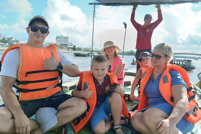 Deluxe Mekong Delta Tour to Floating Market 2 Days 1 Night Trip - Key points at a glance