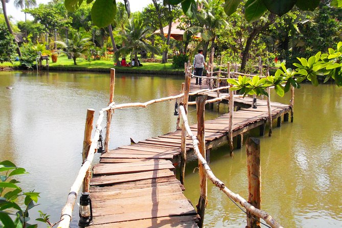 DISCOVERING UNSEEN Parts Of Saigon Full Day - Jade Pagoda shows a quieter spiritual side