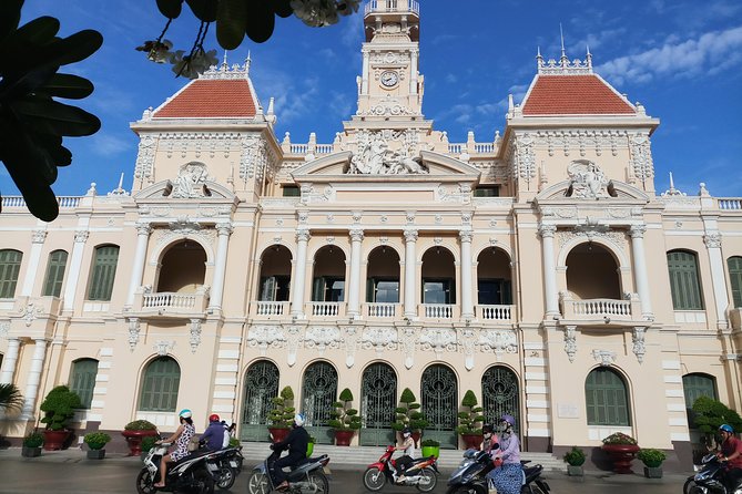 DISCOVERING UNSEEN Parts Of Saigon Full Day - City Hall and Ben Thanh Market complete the city-center circuit