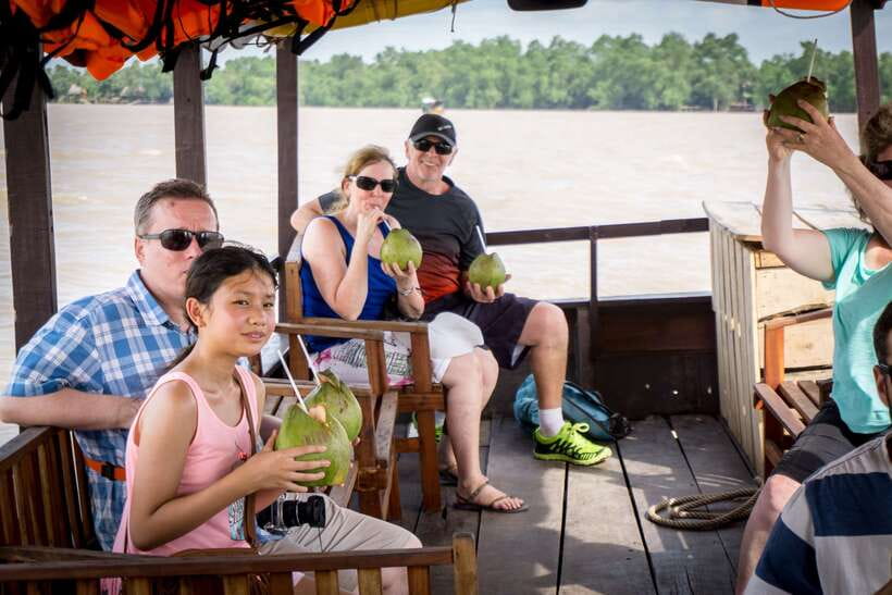 Essential Mekong Delta: Highlight Tour from Ho Chi Minh City - Lunch in Tan Thach