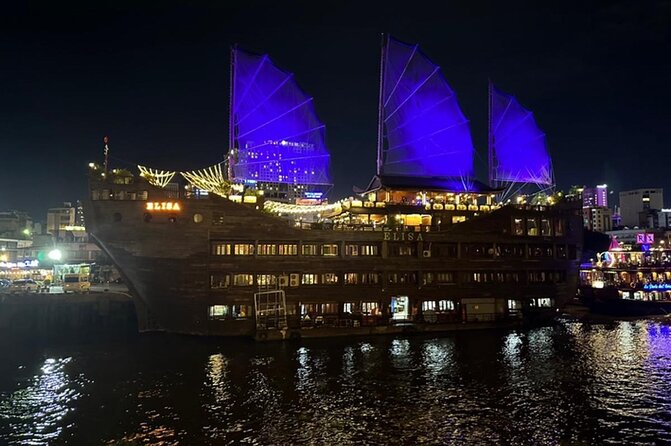 Exploring Ben Thanh Princess Dining Cruise in Ho Chi Minh - Live music or a magic show onboard