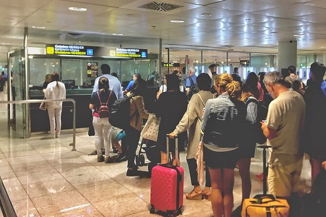 Fast Track VIP Service Tan Son Nhat Airport (Ho Chi Minh-Vietnam) - Departure assistance through check-in and security
