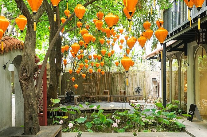 [Free E-sim] Half day Instagram Cafe Tour in Ho Chi Minh - Da Bao Concept Cafe and its decorative details
