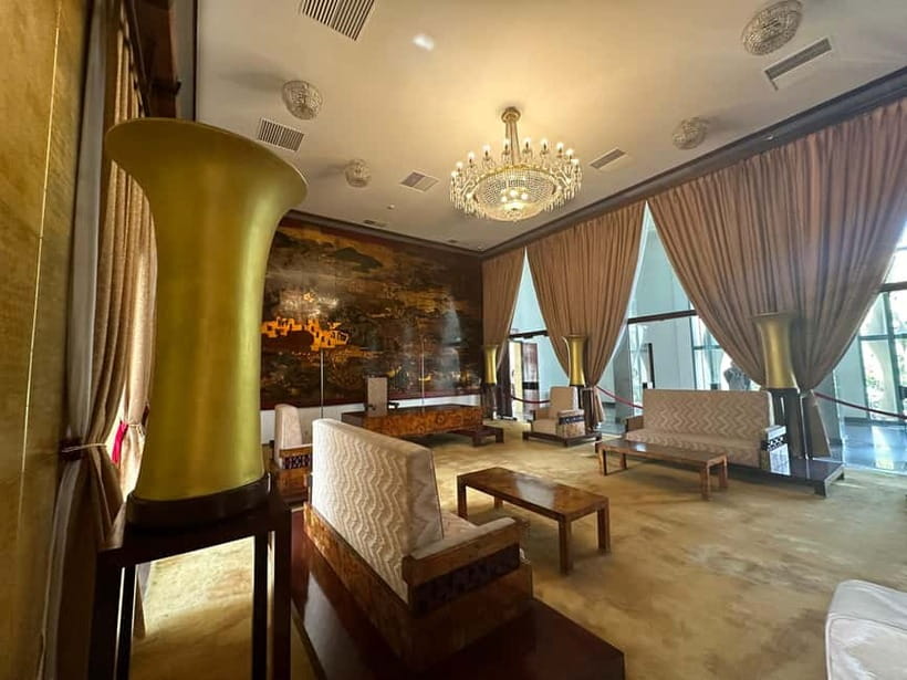 Free E-Sim War Remnants Museum & Independence Palace Tour - Is $16 good value?