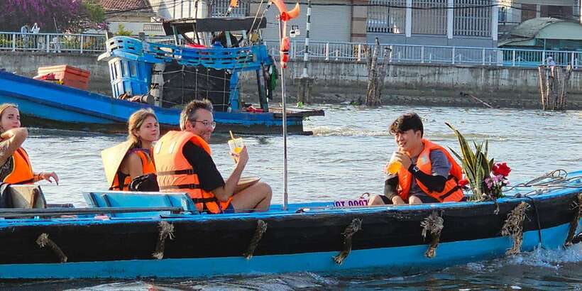 From HCM: Mekong Delta Can Tho Floating Market 2-Day Tour - A city market and Truc Lam Phuong Nam