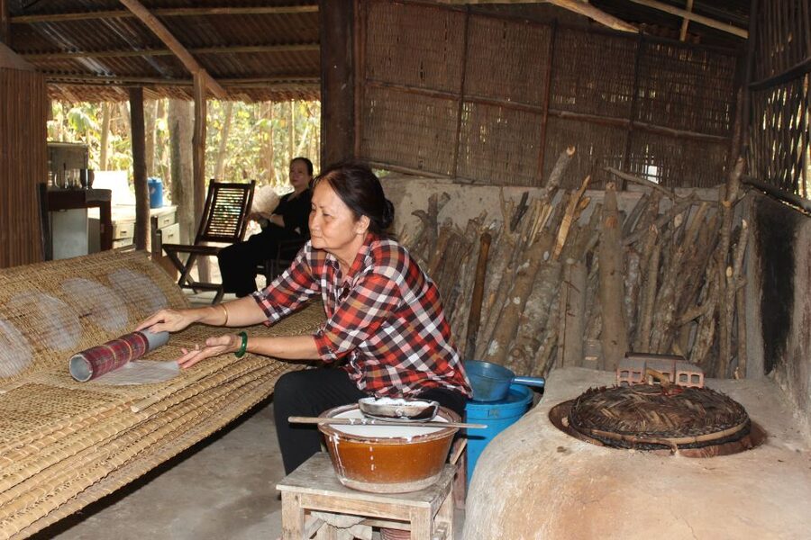 From Ho Chi Minh City: Cu Chi Tunnels Private Trip - Command centers, traps, and the wartime displays