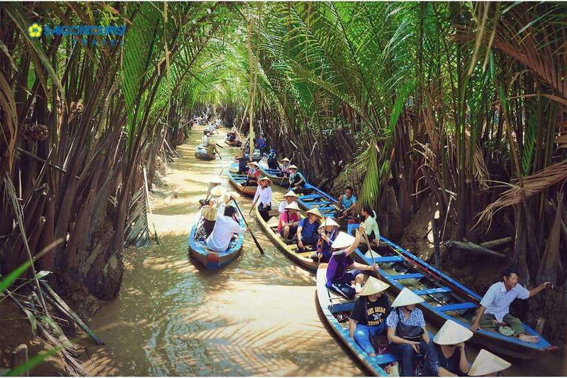 From Ho Chi Minh City: Mekong Delta Day Trip with Lunch - Vinh Trang Pagoda and its mixed design