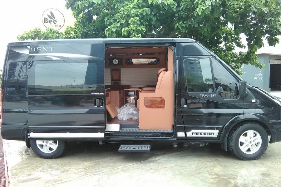 From Ho Chi Minh City: Mekong Delta VIP Tour by Limousine - The 90-minute ride from Ho Chi Minh City