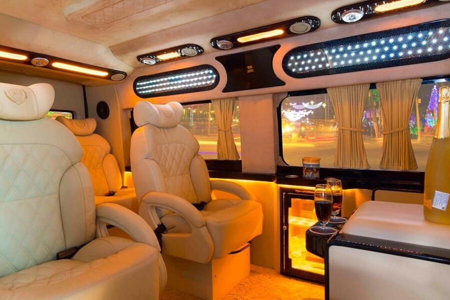 From Ho Chi Minh City: Mekong Delta VIP Tour by Limousine - Vinh Trang Pagoda sets a calmer tone